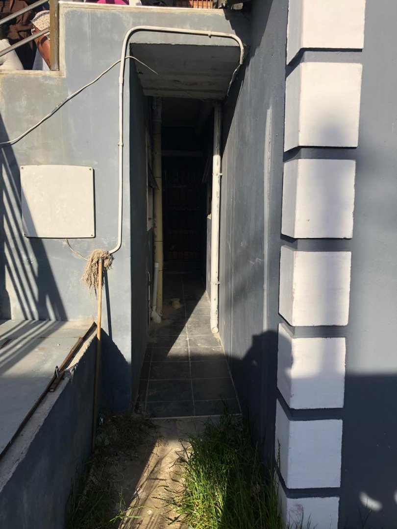 8 Bedroom Property for Sale in Harare Western Cape